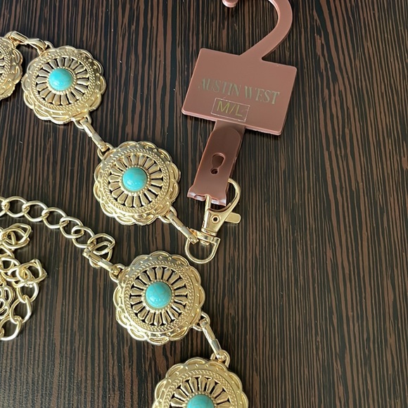 M/L Gold Tone/Faux Turquoise Metal Chain Belt - Picture 3 of 6